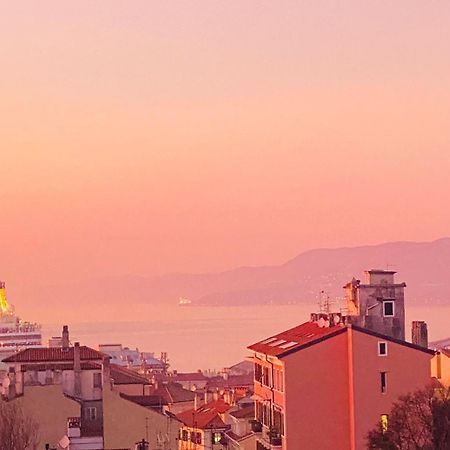 Blucavana, Casa Vacanze In Centro A Trieste Dış mekan fotoğraf